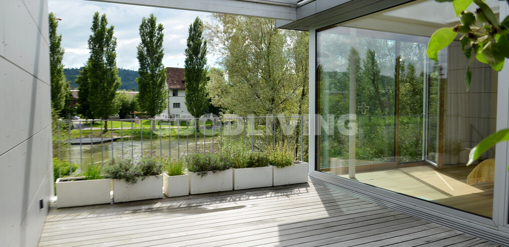 img-gallery