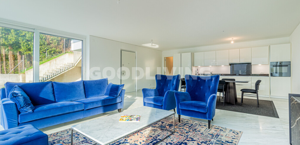 img-gallery