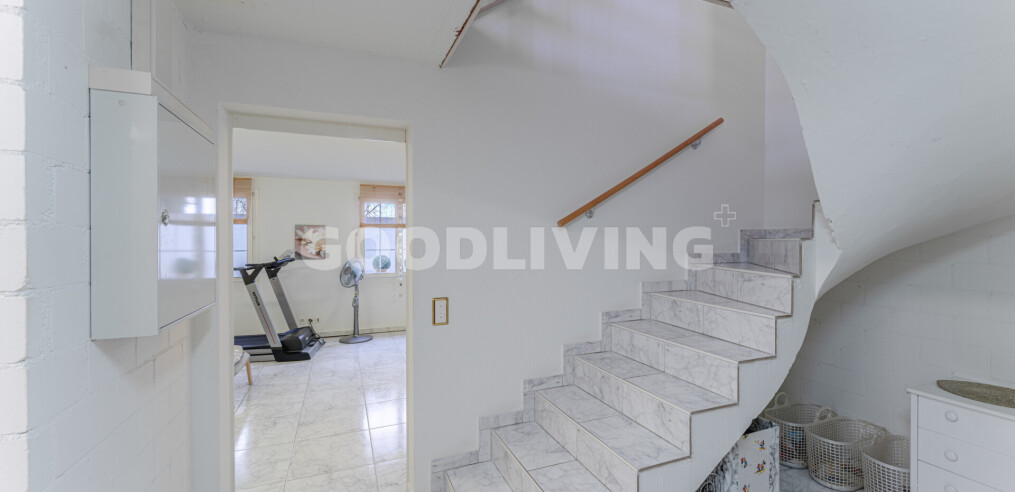 img-gallery