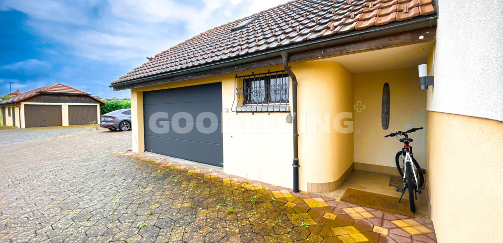 img-gallery